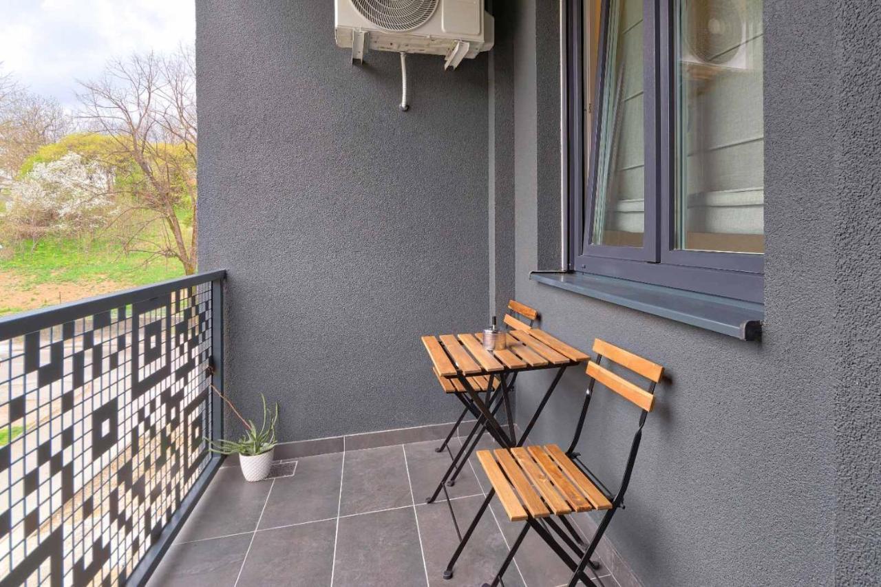 Goldenboy Apartments, บันยาลูกา ภายนอก รูปภาพ
